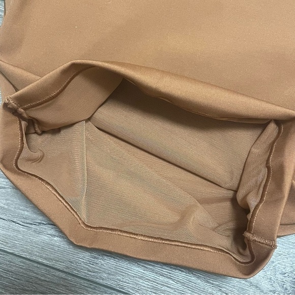 SKIMS All-in-One Long Sleeve Mid Thigh Jumpsuit CARAMEL Style# BS-BSS-0756 Sz 3X - Picture 11 of 12